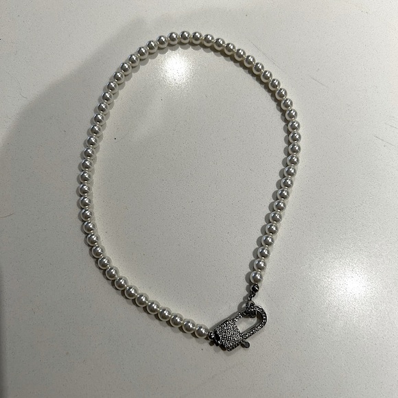 Pearl Clasp Choker Silver - Picture 3 of 4